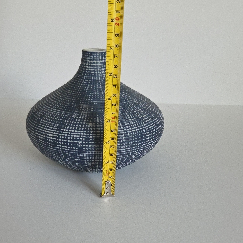 Handcrafted Navy Blue Ceramic Vase – Decorative Home Art - Picture 2 of 2